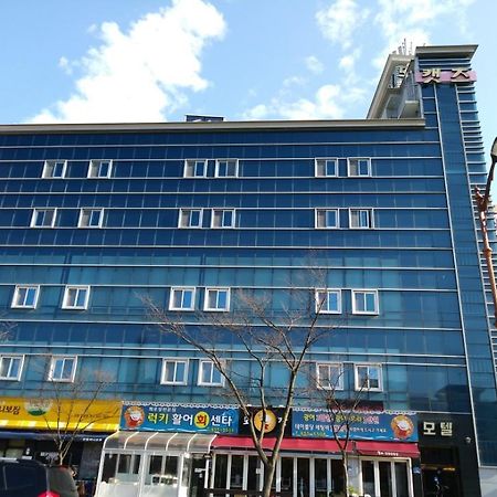 Cats Motel Kangrung Kültér fotó